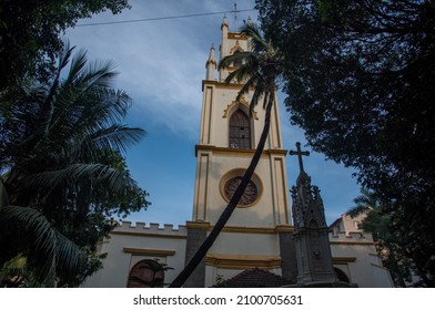 Mumbai, Maharashtra, India 15 December 2021: St. Thomas Cathedral, Is The Cathedral Church Of The Diocese Of Mumbai Of The Church Of North India. Named In Honour Of Saint Thomas The Apostle, Located I