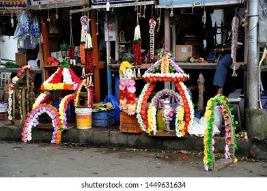 Imagenes Fotos De Stock Y Vectores Sobre Ganpati Decorection
