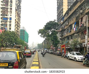 Mumbai, Maharashtram India. 14th October, 2020. A Dull, Cloudy And Heavily Polluted Smoggy Street Scene In A Lower Middle Class Locality Of South Mumbai, India.