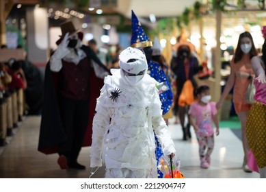 Mummy Halloween Parade Ghost Party 