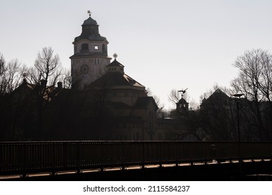 Munich, Germany - December 19 2021: Bridge On The Isar River On Winter Day.