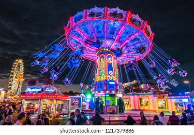 40,889 Fairground ride Images, Stock Photos & Vectors | Shutterstock