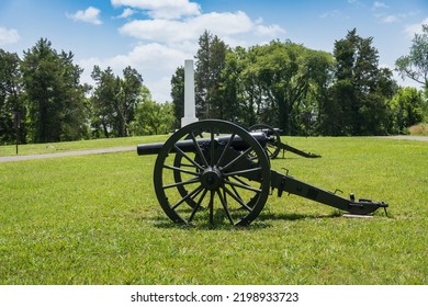 Murfreesboro, Tennessee -2022: Stones River National Battlefield. Battle Of Stones River A Key Battle Of The American Civil War. Artillery Monument Marks Final Attack.  Artillery Trail, Union Cannons.