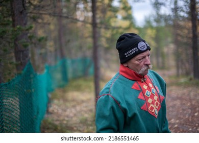 MURMANSK, RUSSIA - SEPTEMBER 18: Unidentified Sami People At Sami Village, A Finno-Ugric People Inhabiting Sápmi, Which Today Encompasses Large Northern Parts Of Norway, Sweden, Russia On Sep 18, 2019