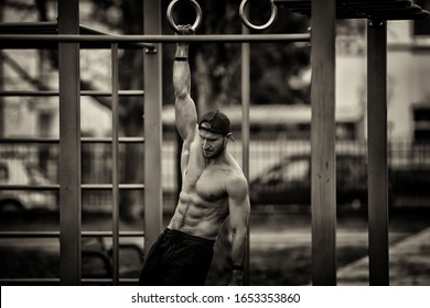 98 Gym Pic Images, Stock Photos & Vectors 