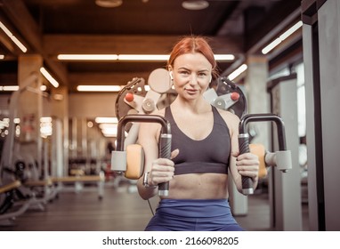 Muscular Fit Redhead Woman Trains Muscles Stock Photo 2166098205 ...