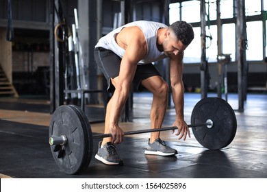56,922 Handsome man lifting weights Images, Stock Photos & Vectors ...