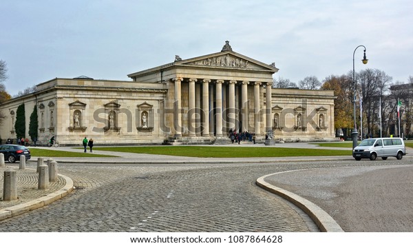 Museum. Arts. Sightseeing. Glyptothek is a museum, which\
was commissioned by the Bavarian King Ludwig I to house his\
collection of Greek & Roman sculptures. Germany, Munich -\
November 17, 2017 