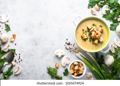 Mushroom Soup puree with croutons