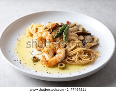 Mushrooms and shrimp oil pasta