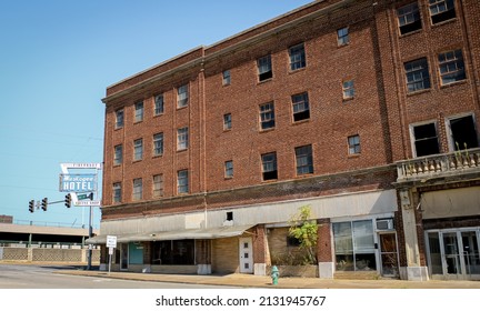 1,921 Haunted hotel Images, Stock Photos & Vectors | Shutterstock