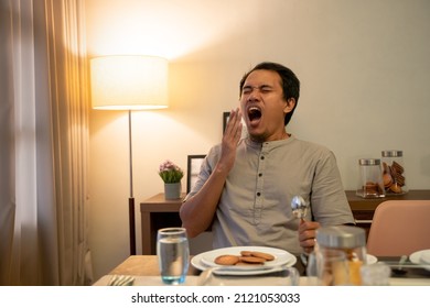 Muslim Couple Having Break Fast Or Sahur In The Morning