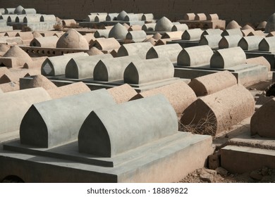 Muslim Graveyard Stock Photo 18889822 | Shutterstock