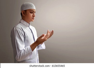 Muslim Man Praying