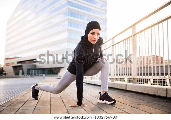 Muslim Sportive Girl Fit Body Training Stock Photo 1832956900 ...