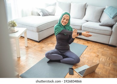 7,074 Muslim woman exercising Images, Stock Photos & Vectors | Shutterstock