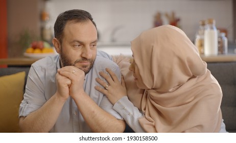 304 Sad muslim couple Stock Photos, Images & Photography | Shutterstock