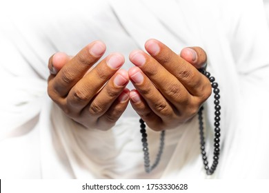 dua hand images stock photos vectors shutterstock https www shutterstock com image photo muslim women raise their hands pray 1753330628