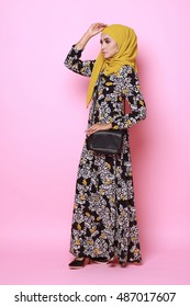 500,212 Islamic fashion Images, Stock Photos & Vectors | Shutterstock