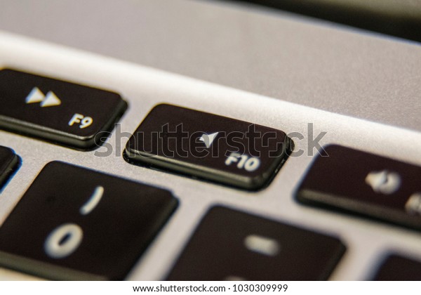 turn on mouse keys windows 7 on macbook