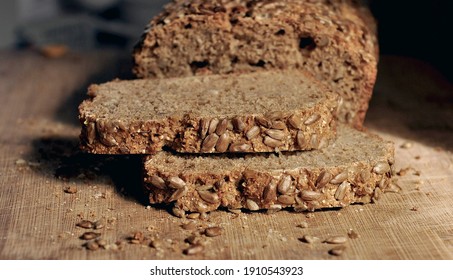 My Home Made Bakery. Organic Multi Wholegrain Bread. Bio Dinkel Brot. Vollkorn Brot. Healthy Bread. Complex Carbs. Healty Diet. Healthy Breakfast. Brown Bread. Spelt Bread.