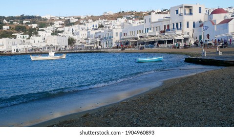 Mykons, Greece - 13 September 2019: Time Lapse Tourists Crowd The Port Of Aleykantra Island Of Mykonos