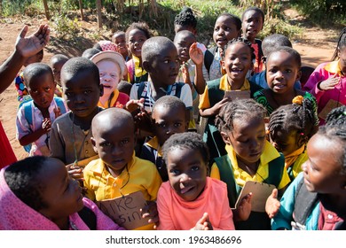 482 Malawi children Images, Stock Photos & Vectors | Shutterstock