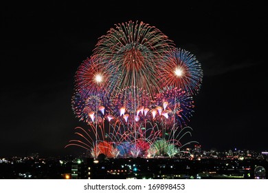 長岡花火 の画像 写真素材 ベクター画像 Shutterstock