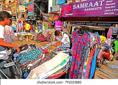 NAGPUR-INDIA-JUNE 17 : Lifestyle Of Local Market In India, June 17, 2015 Nagpur Province, India