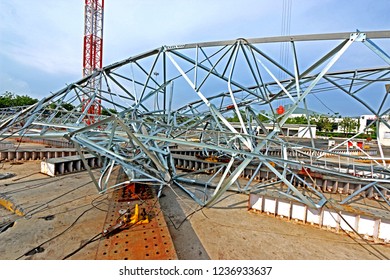 NAGPUR-INDIA-JUNE 20 : Steel Tower After Test Of Tower Load Test At Test Station In India, June 20, 2015, Nagpur Province, India