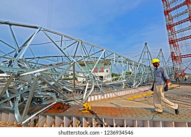 NAGPUR-INDIA-JUNE 20 : Steel Tower After Test Of Tower Load Test At Test Station In India, June 20, 2015, Nagpur Province, India