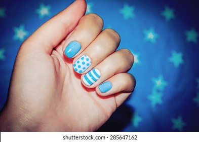 blue and white nail designs