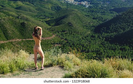 Naked Teen Girls Outside
