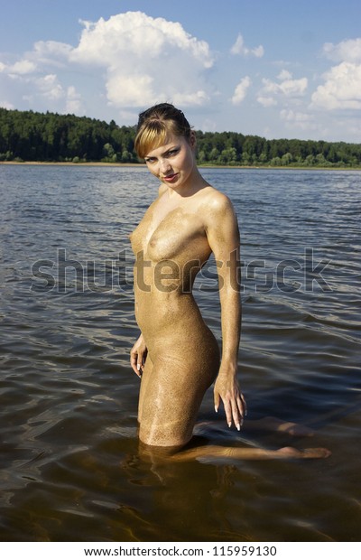 Nude on lake