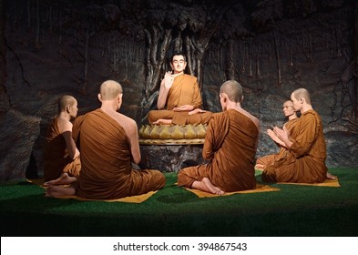 Nakhonpathom, THAILAND - MARCH 5,2016 : Wax Figures Famous Buddhist Monks. Budha and Five Monks, at Thai Human Imagery Museum in Nakhonpathom Province, Thailand.