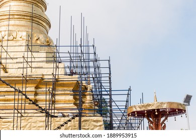 NAN - Thailand , January 9 , 2021  : Nan Thailand Has Renovated The Temple For The Better. Wat Phra That Chae Haeng Restoration  Site Maintenance Work  Scaffolding Working At Height .