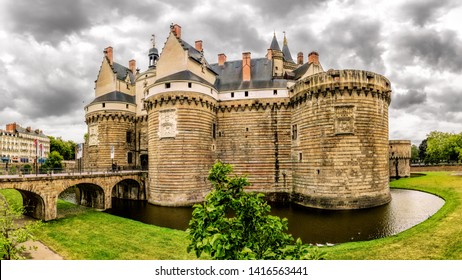 Nantes Castle Of The Dukes Of Brittany (Nantes Château Des Ducs De Bretagne).