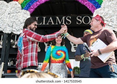 NAPA, CA - MAY 25, 2019: Amirah Kassem, Aaron Sanchez, Juanes At The Culinary Stage At BottleRock Napa Valley In Napa, CA