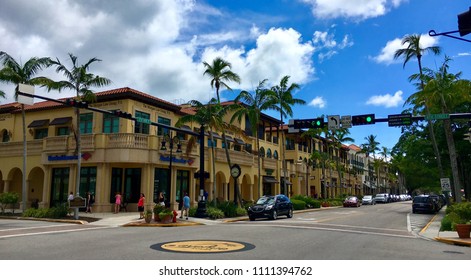 Naples, Florida, USA - July 24, 2016: Luxury Shops On 5th Avenue In Naples