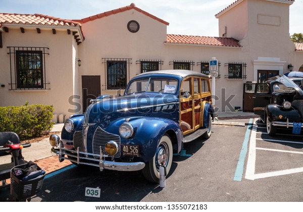 Naples, Florida, USA – March 23,2019: 1940 Pontiac\
Wagon at the 32nd Annual Naples Depot Classic Car Show in Naples,\
Florida. Editorial\
only.