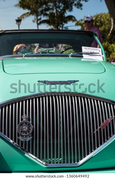 Naples, Florida, USA – March 23,2019:\
Green 1955 Austin Healey 100-4 at the 32nd Annual Naples Depot\
Classic Car Show in Naples, Florida. Editorial\
only.