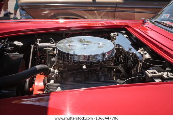 Naples, Florida, USA – March 23,2019: Red 1959\
Corvette at the 32nd Annual Naples Depot Classic Car Show in\
Naples, Florida. Editorial\
only.