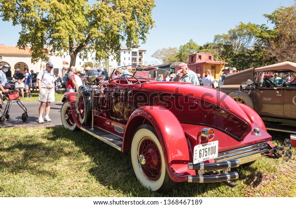 Naples, Florida, USA – March 23,2019: Red\
1929 Auburn 120 Speedster at the 32nd Annual Naples Depot Classic\
Car Show in Naples, Florida. Editorial\
only.