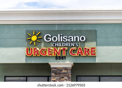 Naples, USA - August 5, 2021: Golisamo Children's Urgent Care Center Office Business Sign At Entrance To Building And Nobody In Naples Southwest Florida