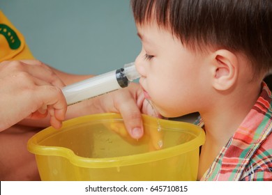 Nasal Irrigation For Kid.
