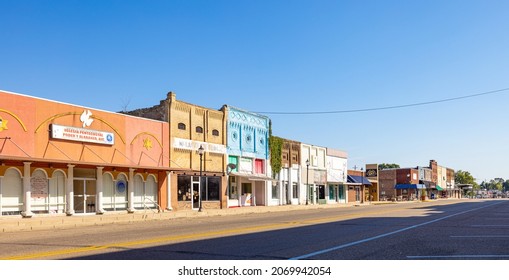 Nashville, Arkansas, USA - September  26, 2021: The Old Business District On Main Street