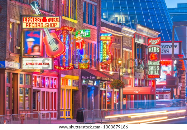 Nashville Tennessee August 20 2018 Honkytonks Stock Photo (Edit Now ...