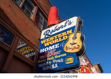 Nashville, Tennessee - January 10, 2022: Roberts Western World, A Famous Honky-tonk Bar With Live Music, On Broadway, Is Popular With Tourists