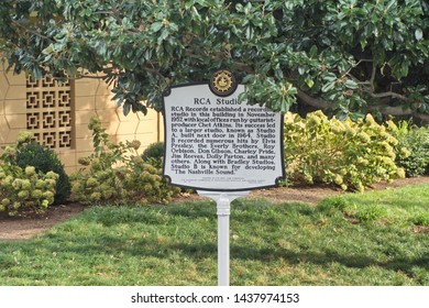 NASHVILLE, TENNESSEE, USA - CIRCA OCTOBER 2018: Historic Marker At A Recording Studio On Music Row