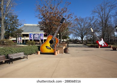 NASHVILLE, TENNESSEE-FEBRUARY 4, 2015:  The Grand Ole Opry Is A Landmark In Nashville, Tennessee That Beckons Country Music Fans From Around The World.